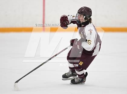 Thumbnail 3 in Sheehan vs. North Haven (CIAC D2 Semifinal) photogallery.