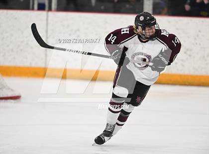 Thumbnail 3 in Sheehan vs. North Haven (CIAC D2 Semifinal) photogallery.