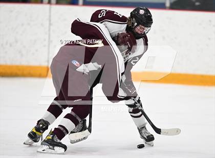 Thumbnail 3 in Sheehan vs. North Haven (CIAC D2 Semifinal) photogallery.