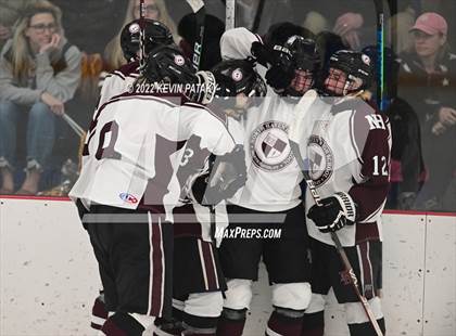 Thumbnail 2 in Sheehan vs. North Haven (CIAC D2 Semifinal) photogallery.