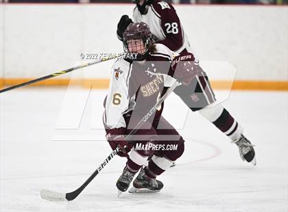 Thumbnail 1 in Sheehan vs. North Haven (CIAC D2 Semifinal) photogallery.