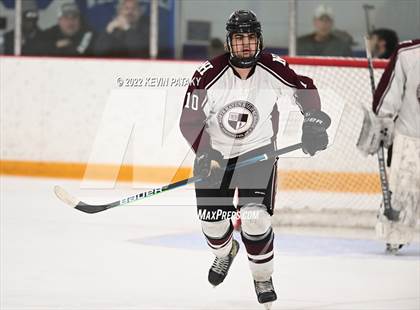 Thumbnail 3 in Sheehan vs. North Haven (CIAC D2 Semifinal) photogallery.