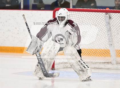 Thumbnail 2 in Sheehan vs. North Haven (CIAC D2 Semifinal) photogallery.