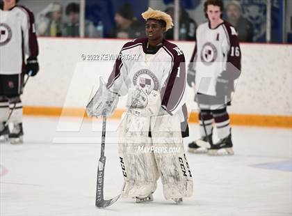Thumbnail 2 in Sheehan vs. North Haven (CIAC D2 Semifinal) photogallery.