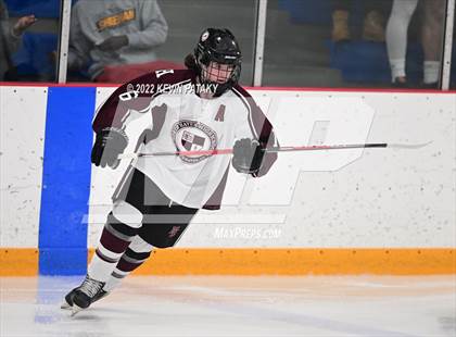 Thumbnail 2 in Sheehan vs. North Haven (CIAC D2 Semifinal) photogallery.