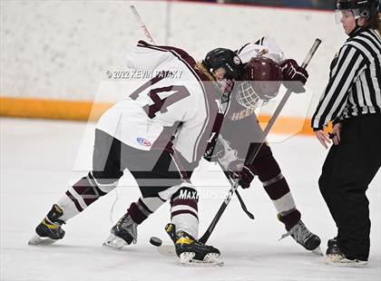 Thumbnail 3 in Sheehan vs. North Haven (CIAC D2 Semifinal) photogallery.