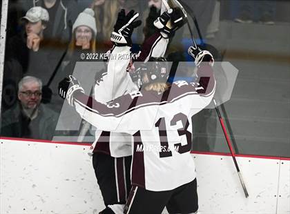 Thumbnail 3 in Sheehan vs. North Haven (CIAC D2 Semifinal) photogallery.