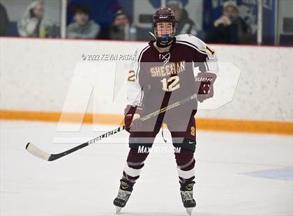 Thumbnail 3 in Sheehan vs. North Haven (CIAC D2 Semifinal) photogallery.