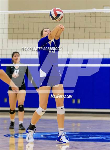 Thumbnail 3 in Southwest vs MacArthur (NISD Tournament) photogallery.