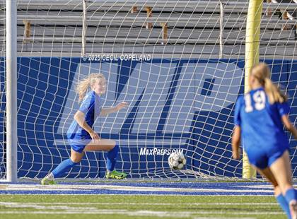 Thumbnail 1 in Oconee County vs. Jefferson (GHSA 3A Championship) photogallery.