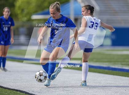 Thumbnail 1 in Oconee County vs. Jefferson (GHSA 3A Championship) photogallery.