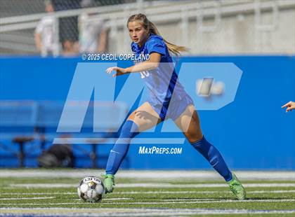 Thumbnail 3 in Oconee County vs. Jefferson (GHSA 3A Championship) photogallery.
