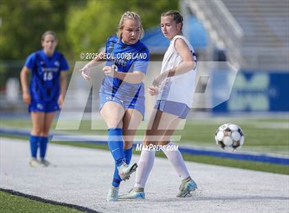Thumbnail 1 in Oconee County vs. Jefferson (GHSA 3A Championship) photogallery.