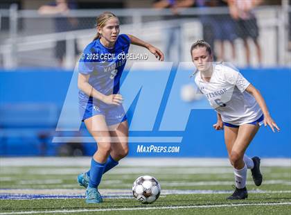 Thumbnail 1 in Oconee County vs. Jefferson (GHSA 3A Championship) photogallery.