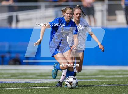 Thumbnail 2 in Oconee County vs. Jefferson (GHSA 3A Championship) photogallery.