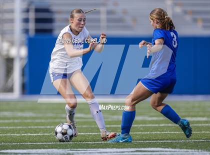 Thumbnail 1 in Oconee County vs. Jefferson (GHSA 3A Championship) photogallery.