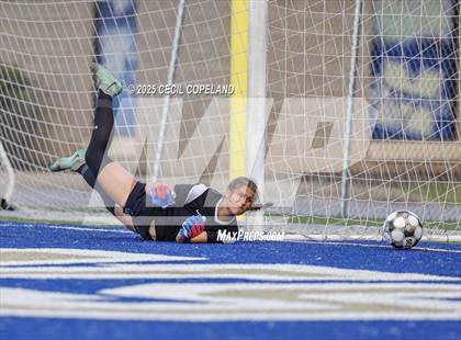 Thumbnail 3 in Oconee County vs. Jefferson (GHSA 3A Championship) photogallery.