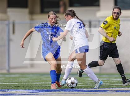 Thumbnail 1 in Oconee County vs. Jefferson (GHSA 3A Championship) photogallery.