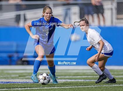 Thumbnail 3 in Oconee County vs. Jefferson (GHSA 3A Championship) photogallery.