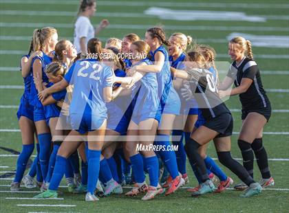 Thumbnail 3 in Oconee County vs. Jefferson (GHSA 3A Championship) photogallery.