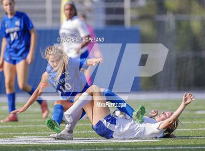 Thumbnail 3 in Oconee County vs. Jefferson (GHSA 3A Championship) photogallery.