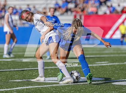 Thumbnail 1 in Oconee County vs. Jefferson (GHSA 3A Championship) photogallery.