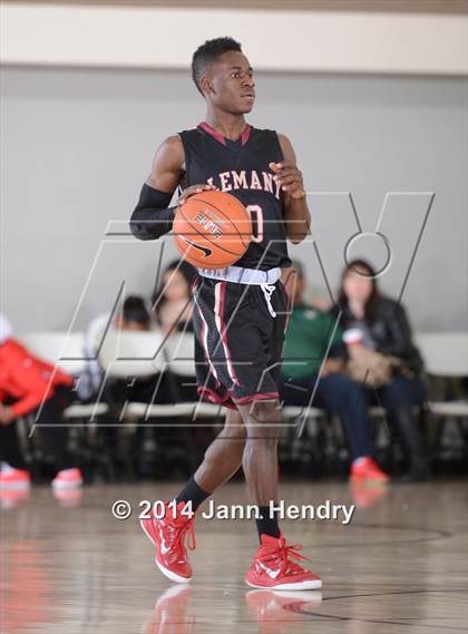 Thumbnail 2 in Alemany vs Saddleback Valley Christian (MaxPreps Holiday Classic) photogallery.