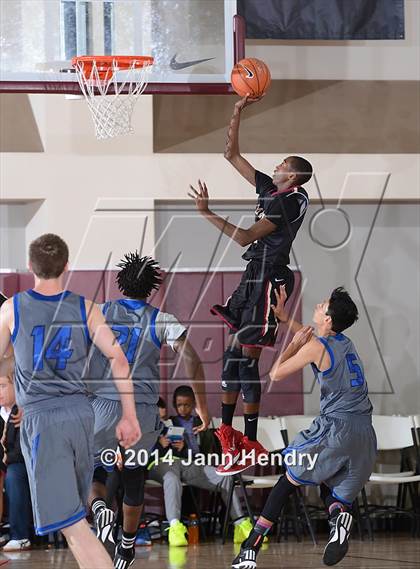 Thumbnail 1 in Alemany vs Saddleback Valley Christian (MaxPreps Holiday Classic) photogallery.