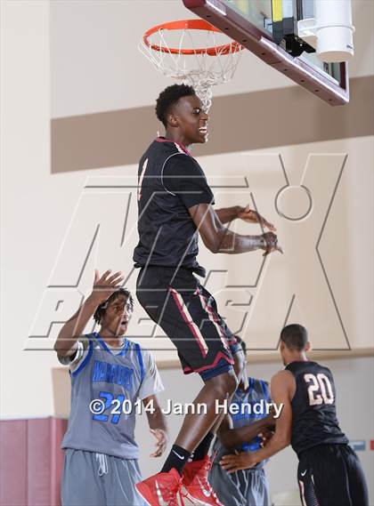 Thumbnail 2 in Alemany vs Saddleback Valley Christian (MaxPreps Holiday Classic) photogallery.