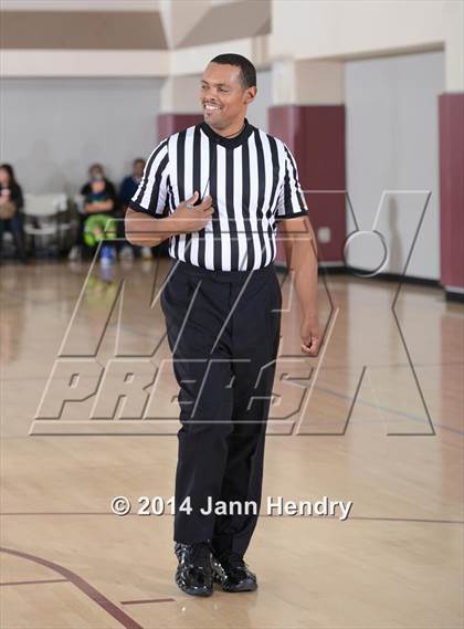 Thumbnail 2 in Alemany vs Saddleback Valley Christian (MaxPreps Holiday Classic) photogallery.