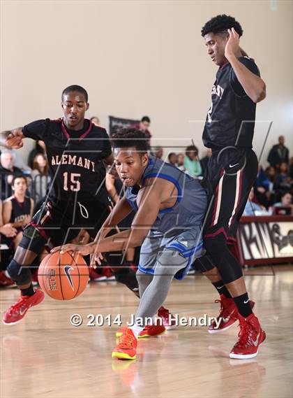 Thumbnail 1 in Alemany vs Saddleback Valley Christian (MaxPreps Holiday Classic) photogallery.