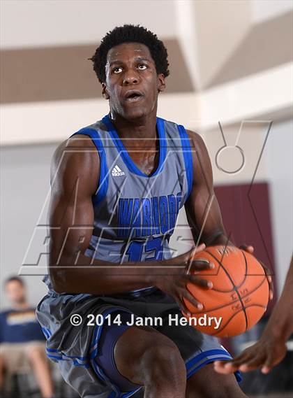 Thumbnail 1 in Alemany vs Saddleback Valley Christian (MaxPreps Holiday Classic) photogallery.