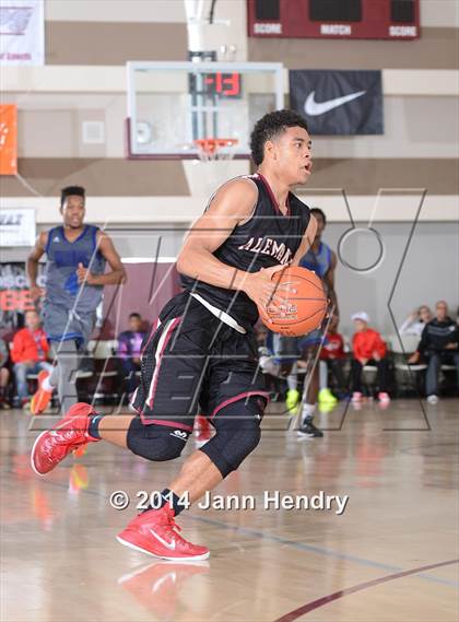 Thumbnail 3 in Alemany vs Saddleback Valley Christian (MaxPreps Holiday Classic) photogallery.