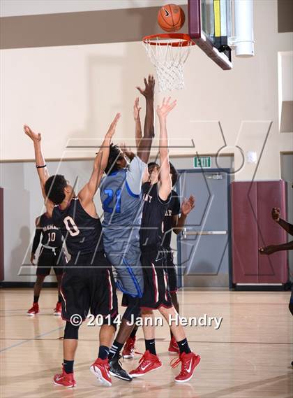 Thumbnail 1 in Alemany vs Saddleback Valley Christian (MaxPreps Holiday Classic) photogallery.