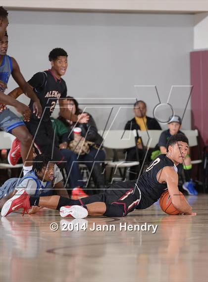 Thumbnail 2 in Alemany vs Saddleback Valley Christian (MaxPreps Holiday Classic) photogallery.