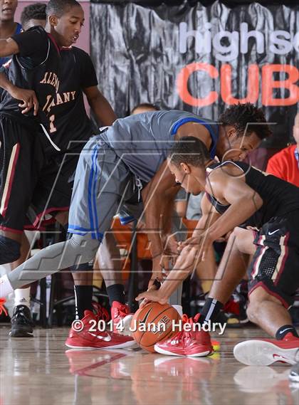 Thumbnail 2 in Alemany vs Saddleback Valley Christian (MaxPreps Holiday Classic) photogallery.