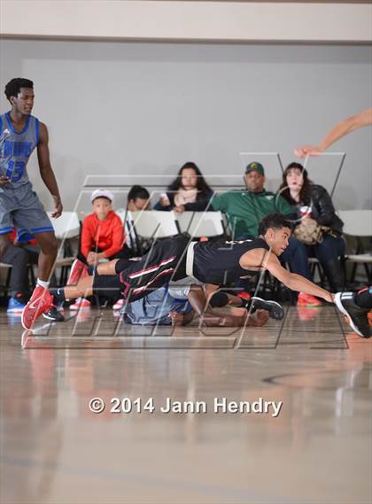 Thumbnail 1 in Alemany vs Saddleback Valley Christian (MaxPreps Holiday Classic) photogallery.