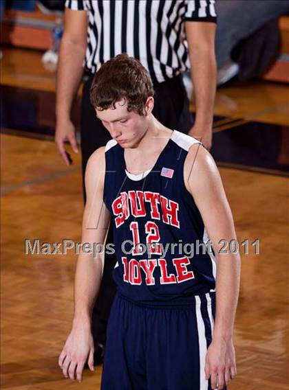 Thumbnail 2 in South-Doyle vs. Sevier County photogallery.