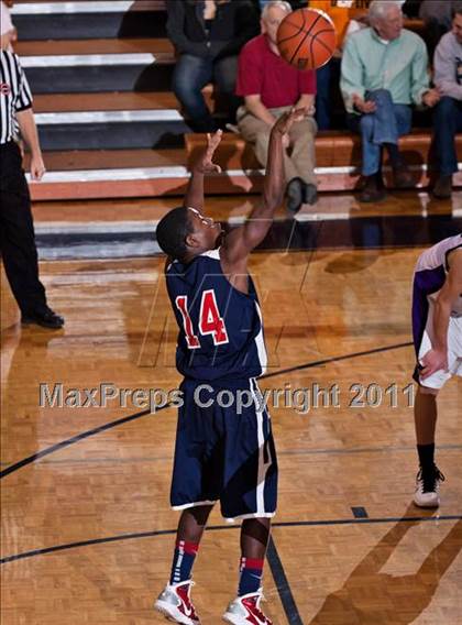 Thumbnail 3 in South-Doyle vs. Sevier County photogallery.