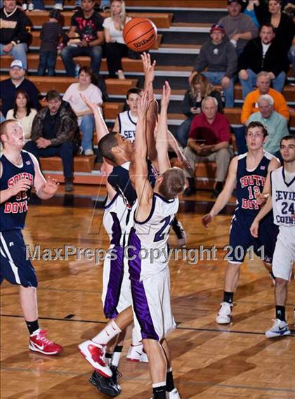 Thumbnail 3 in South-Doyle vs. Sevier County photogallery.