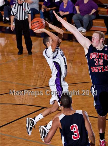 Thumbnail 1 in South-Doyle vs. Sevier County photogallery.