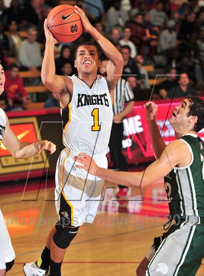 Thumbnail 2 in De La Salle vs. Foothill (Nike Extravaganza) photogallery.