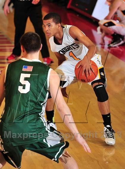 Thumbnail 2 in De La Salle vs. Foothill (Nike Extravaganza) photogallery.
