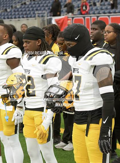 Thumbnail 2 in Fort Bend Marshall vs. Iowa Colony (UIL 5A Football Division II Semi-Regional) photogallery.