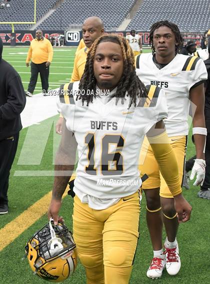 Thumbnail 2 in Fort Bend Marshall vs. Iowa Colony (UIL 5A Football Division II Semi-Regional) photogallery.