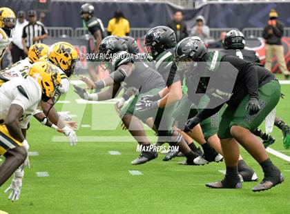 Thumbnail 1 in Fort Bend Marshall vs. Iowa Colony (UIL 5A Football Division II Semi-Regional) photogallery.