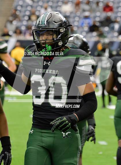 Thumbnail 2 in Fort Bend Marshall vs. Iowa Colony (UIL 5A Football Division II Semi-Regional) photogallery.