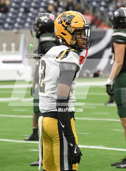 Thumbnail 1 in Fort Bend Marshall vs. Iowa Colony (UIL 5A Football Division II Semi-Regional) photogallery.