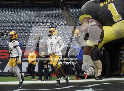 Thumbnail 1 in Fort Bend Marshall vs. Iowa Colony (UIL 5A Football Division II Semi-Regional) photogallery.