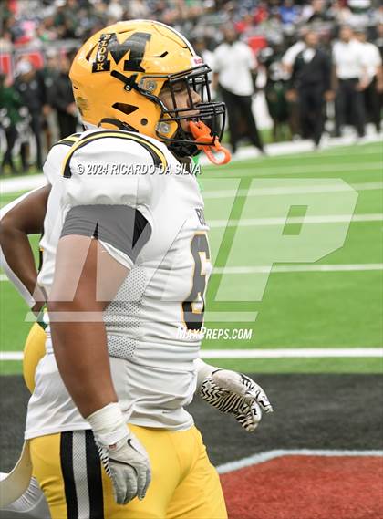 Thumbnail 2 in Fort Bend Marshall vs. Iowa Colony (UIL 5A Football Division II Semi-Regional) photogallery.